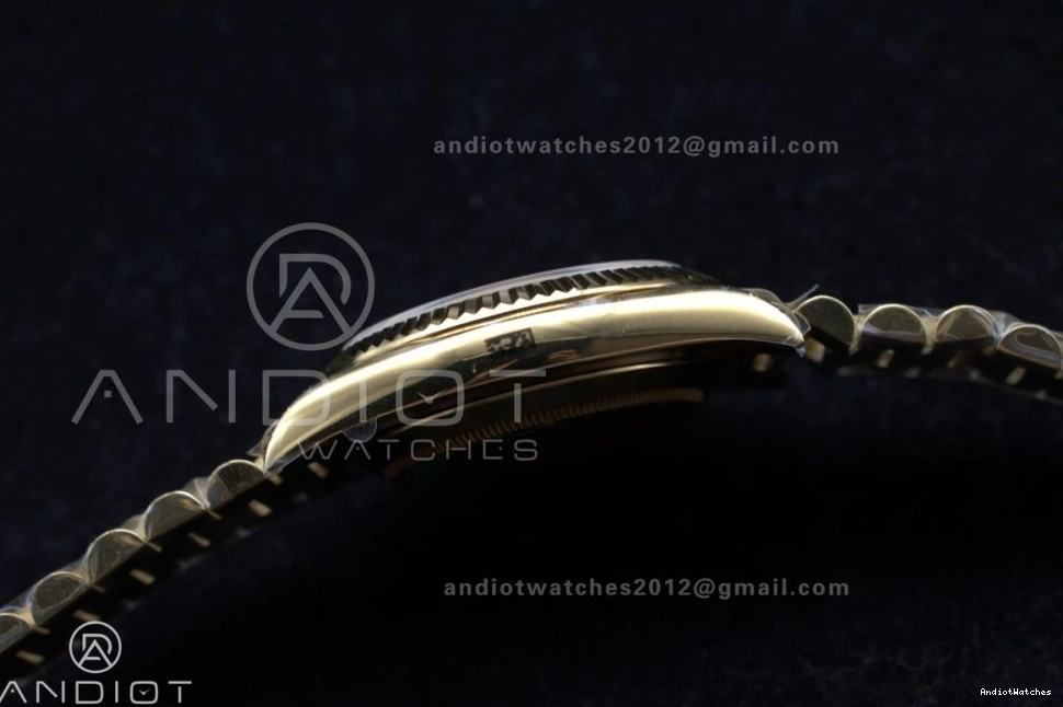 RG DayDate 40 Dial on Bracelet A GSF Weight Gold 390 OnTrend President Roman Gain 0113